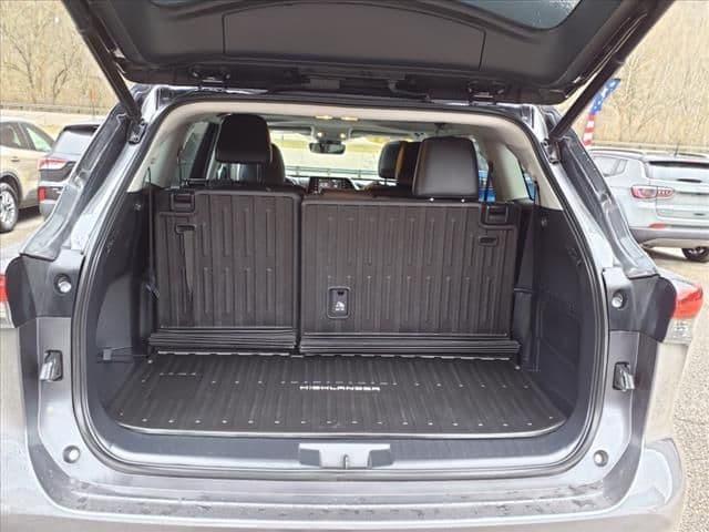 2021 toyota highlander xle in danville, west virginia