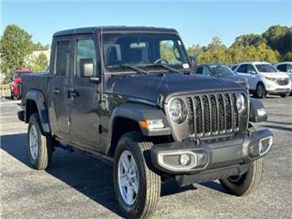 2023 Jeep Gladiator s