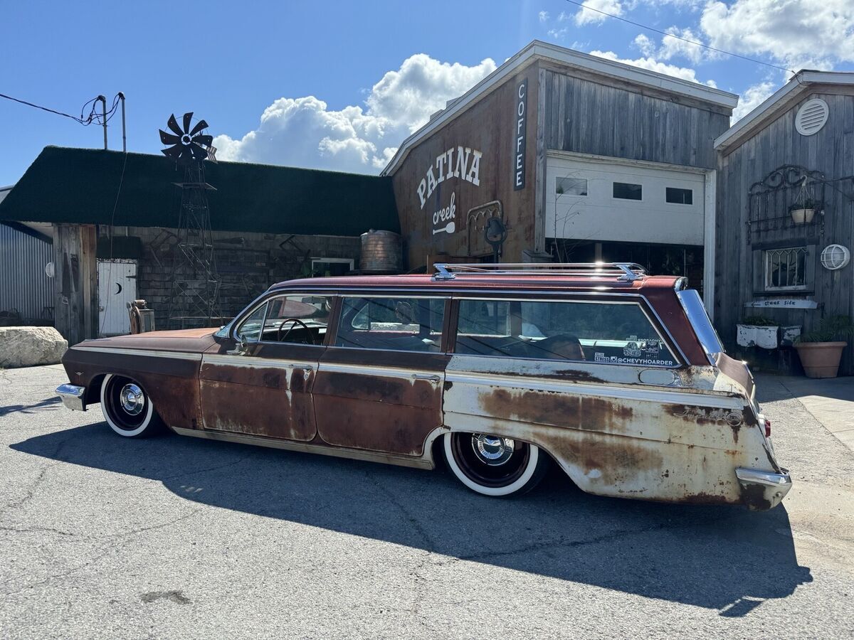 1962 chevrolet impala wagon white