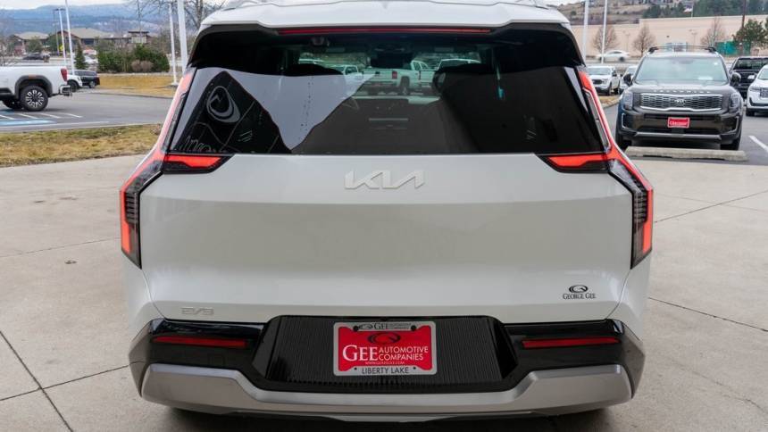 used 2024 kia ev9 land $58,295great deal 3,082 mi. location: liberty lake