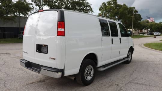 2022 GMC Savana