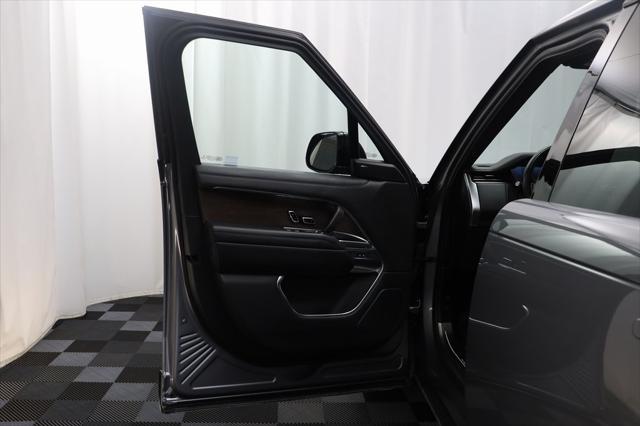 2023 land rover range rover p530 se