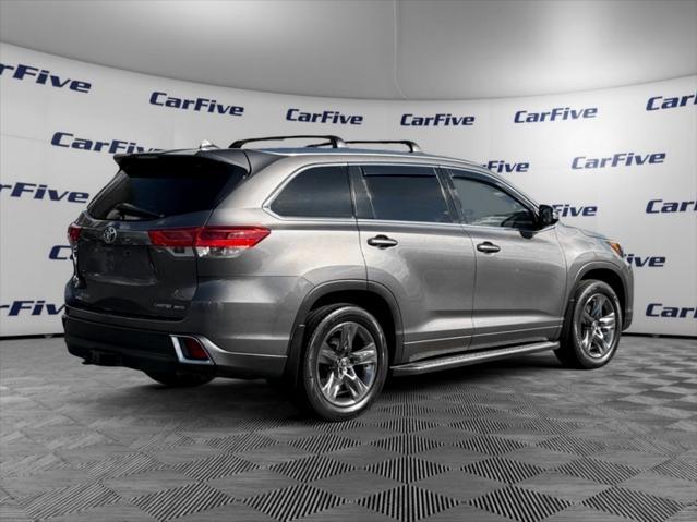 2017 toyota highlander limited