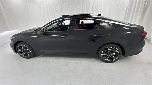 2025 kia k5 gt-line