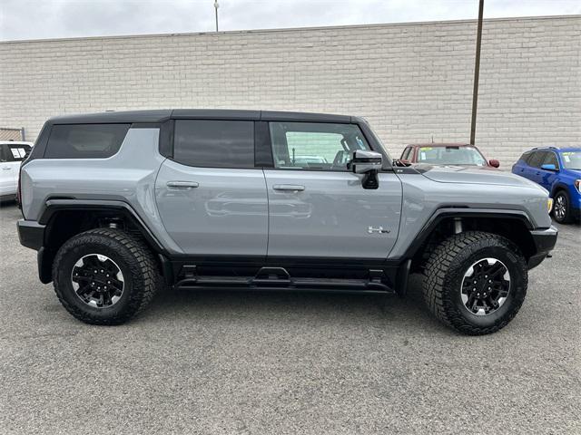 2024 gmc hummer ev suv r mulliner