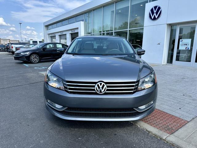 2015 volkswagen passat 1.8t auto se w/sunroof & nav