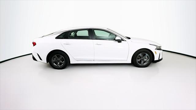 2022 kia k5 lxs