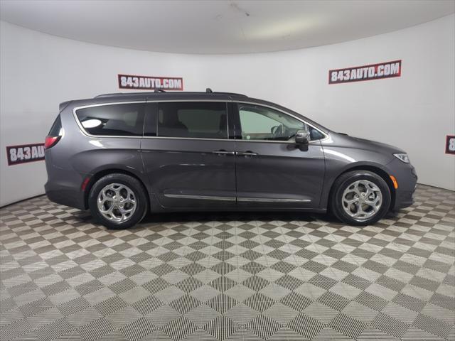 2022 chrysler pacifica limited