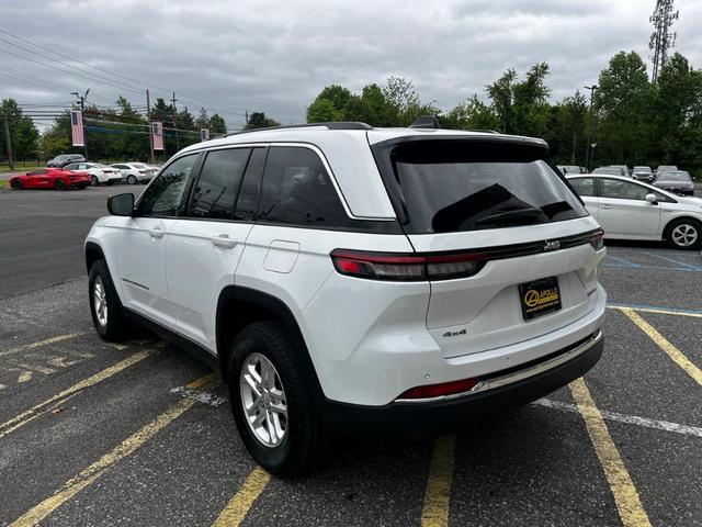 2022 jeep grand cherokee laredo