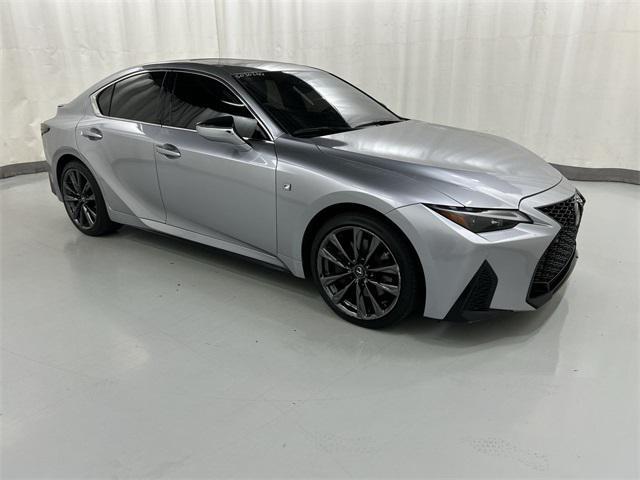2022 lexus is 350 base