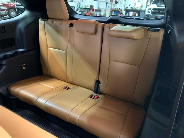 2023 toyota highlander platinum