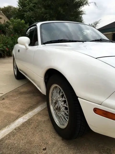 1993 mazda miata - low miles - red leather le