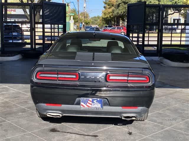 2018 dodge challenger gt