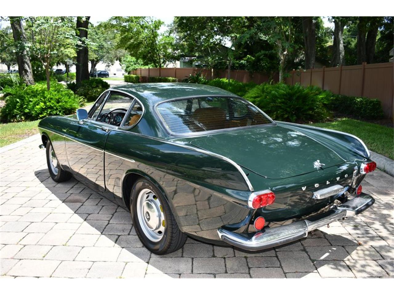 1969 volvo p1800e