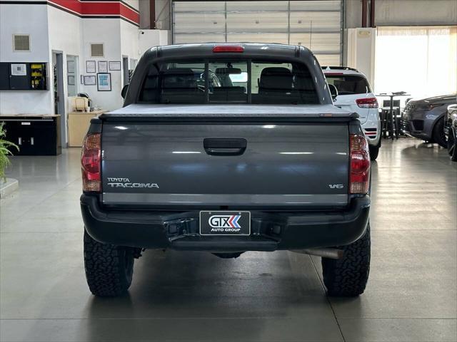 2013 toyota tacoma base
