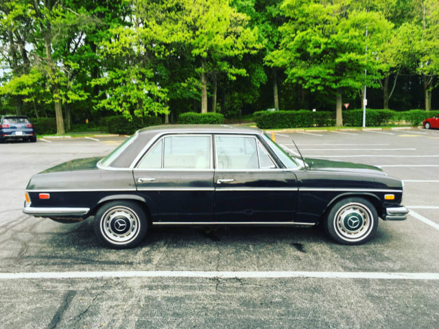 black 1973 mercedes benz 280