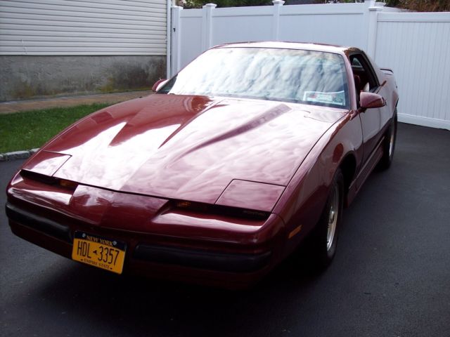 1987 pontiac formula 400 sm blk worked - 12 bolt posi -5 speed -runs strong