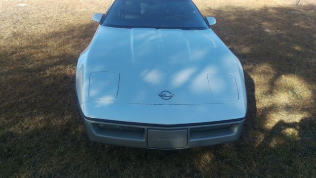 ** no reserve** 1987 corvette