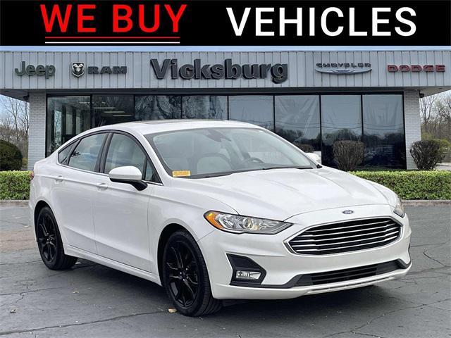 2019 ford fusion se