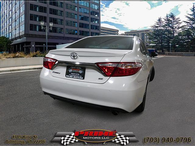 2017 toyota camry se