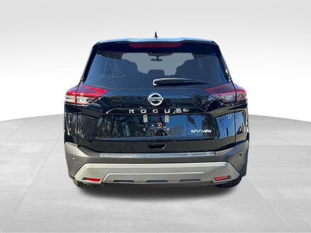 2021 nissan rogue sv