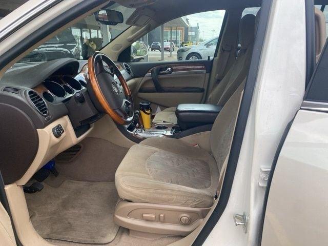 2012 buick enclave base in barrington woods, indiana