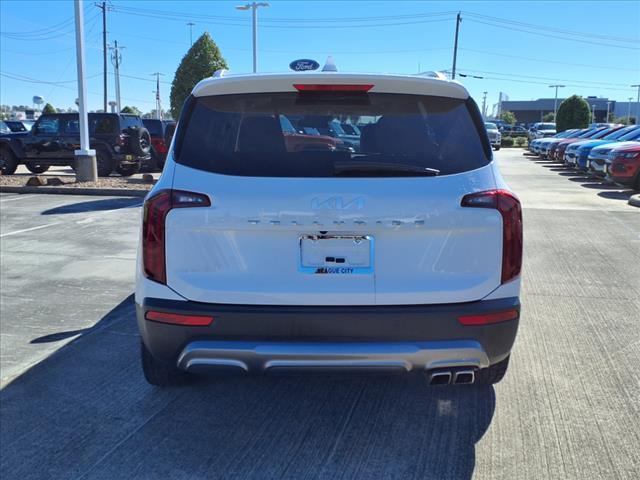 2022 kia telluride s