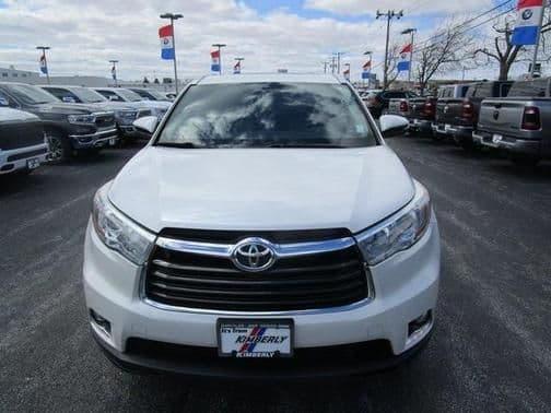 2016 toyota highlander limited in davenport, iowa