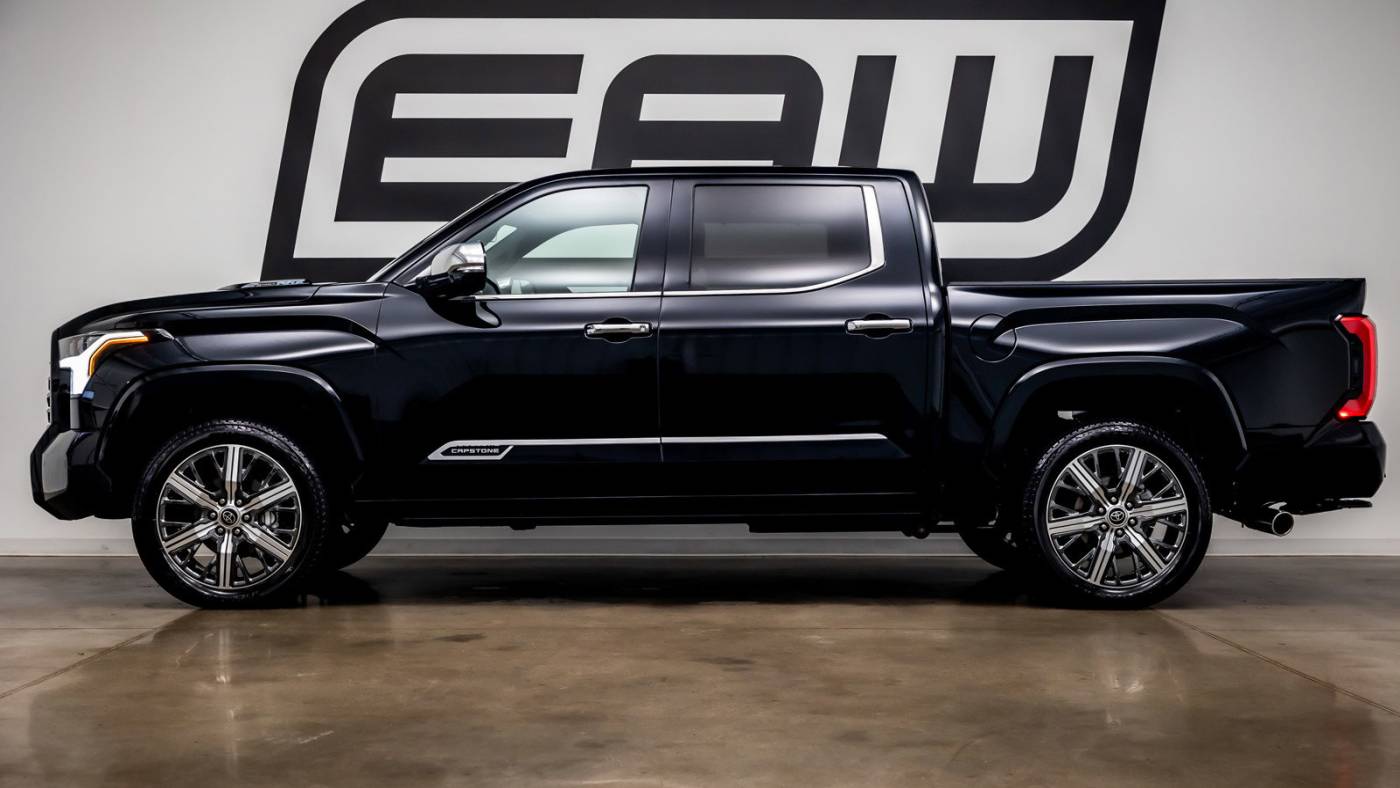 2024 toyota tundra capstone hv