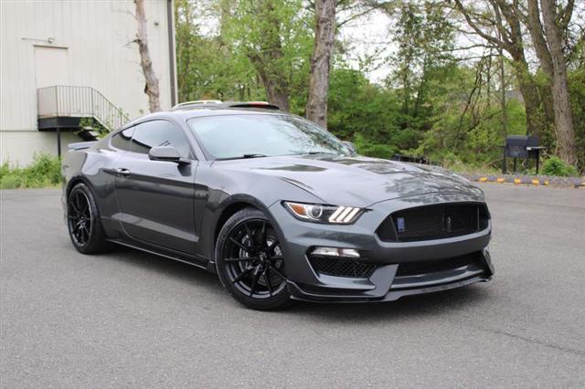 2018 ford shelby gt350 base