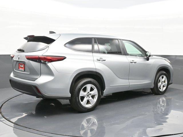 2023 toyota highlander le