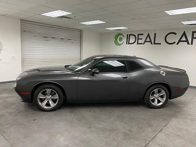 2019 dodge challenger sxt