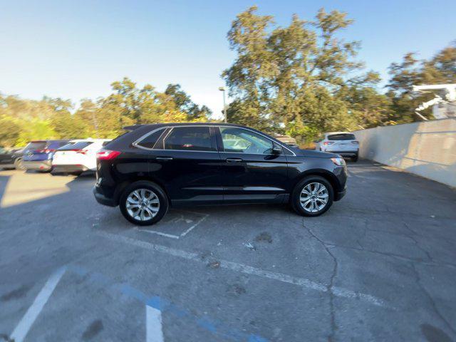 2022 ford edge titanium