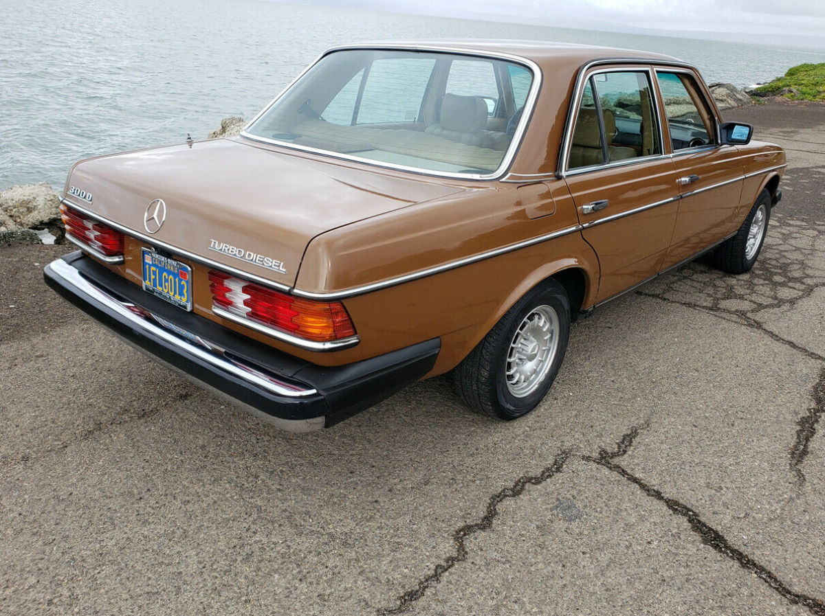 one-owner all original rust-free 1982 mercedes benz 300d turbodiesel w123 sedan!