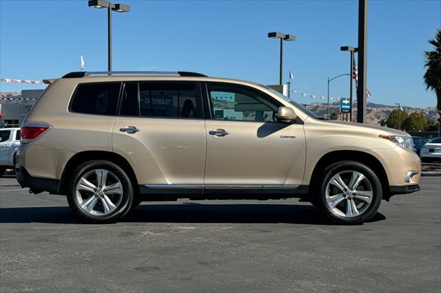 2013 toyota highlander limited