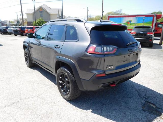 2019 jeep cherokee trailhawk
