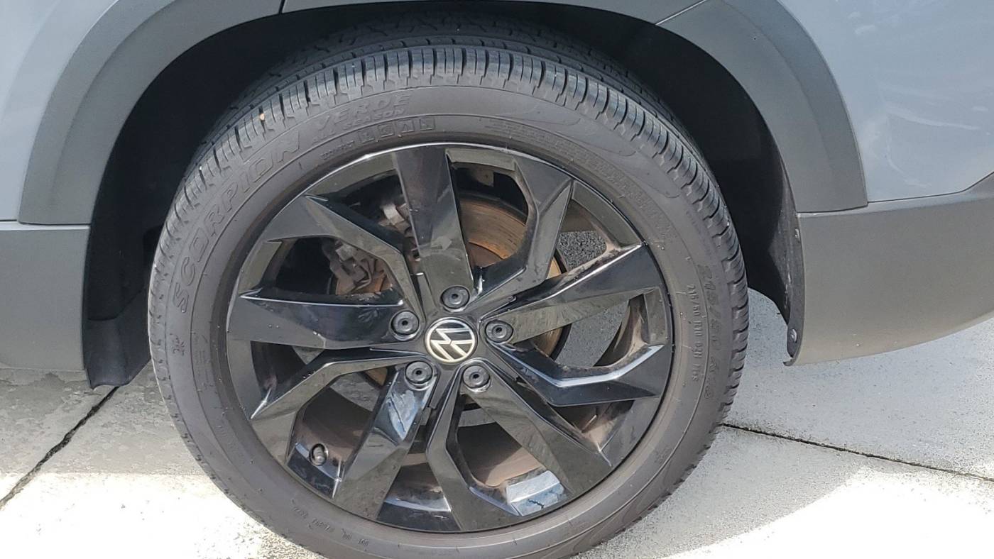 2022 volkswagen taos se