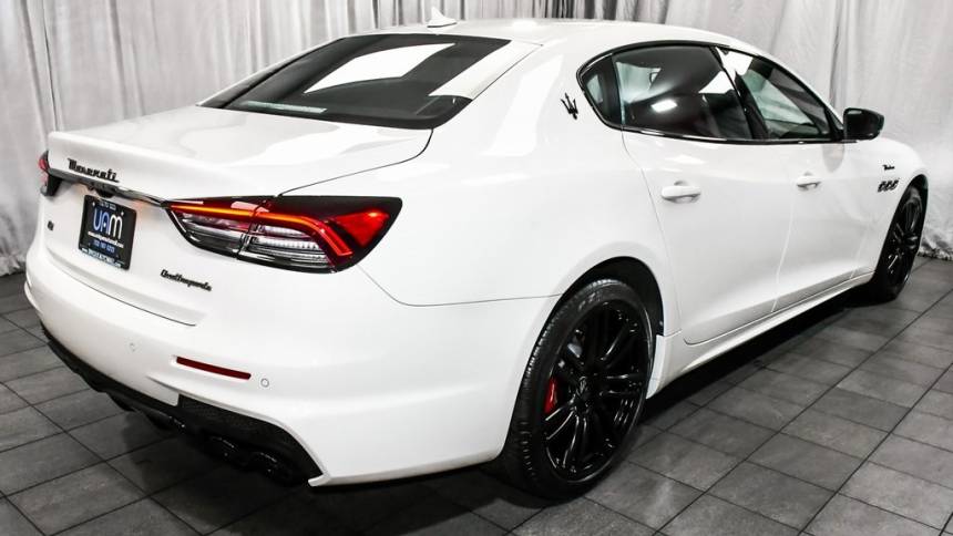 2023 maserati quattroporte modena q4