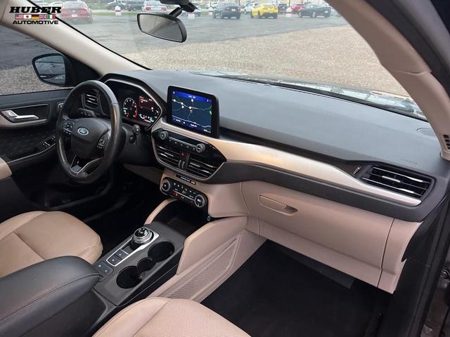 2020 ford escape sel