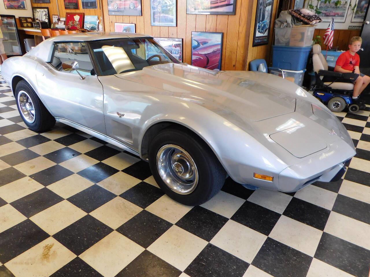 1977 chevrolet corvette