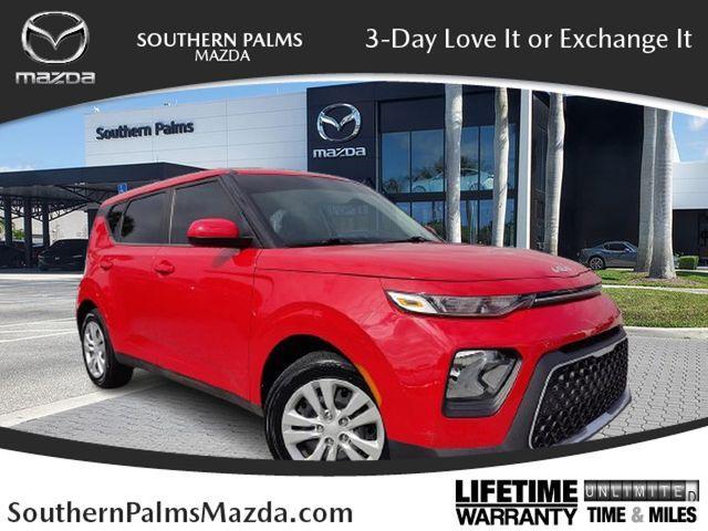 2022 kia soul lx