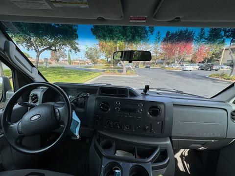 2012 ford e350 super duty xlt
