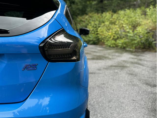 2018 ford focus rs base