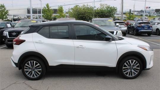 2023 nissan kicks sv