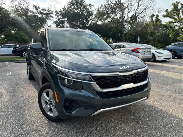 2022 kia seltos ex
