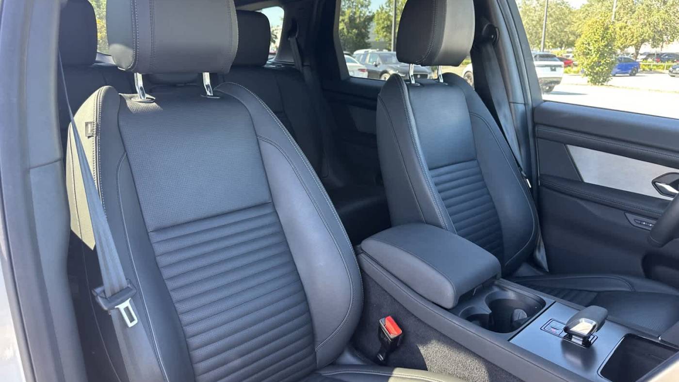 2024 land rover discovery sport p250 se-dynamic