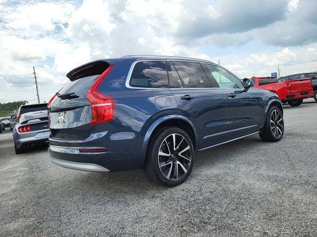 2022 volvo xc90 t6 momentum 7 passenger