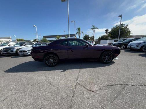 2022 dodge challenger