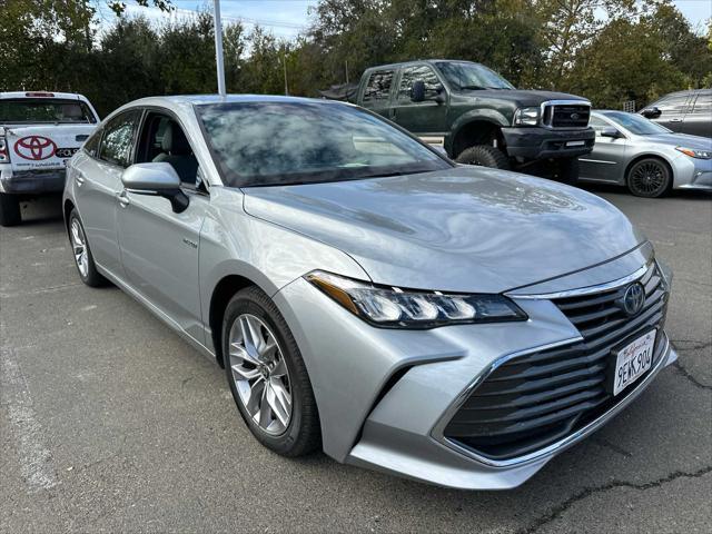 2021 toyota avalon hybrid xle