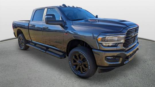 new 2024 ram 2500 laramie crew cab 6'4" box 4wd